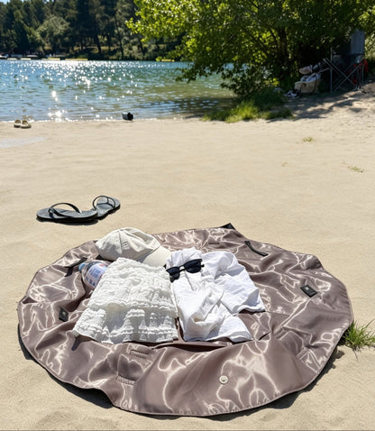 2-in-1 Convertible Tote Bag & Picnic Blanket